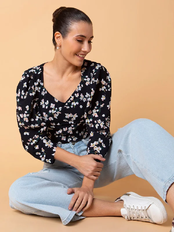Weekend Sale: Don't Miss Out Women Floral Navy Blue Blouson Top