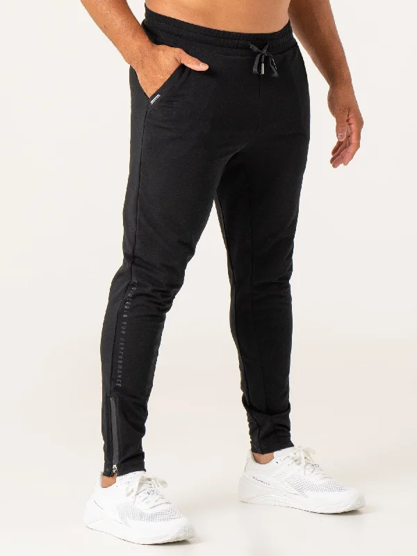 Special Promotion Pursuit Gym Track Pants - Black