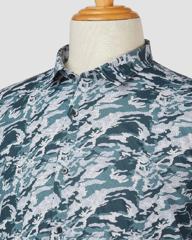 Weekend Savings Spectacle Covert Camo Shirt