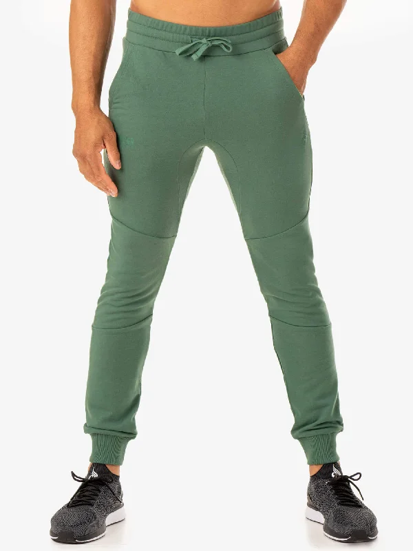 Special Price Limitless Track Pant - Forest Green