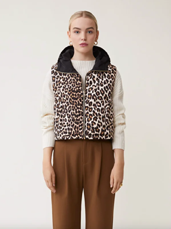 Weekend Specials to Savor Dazzle Reversible Jacket - Noir Leopard Print