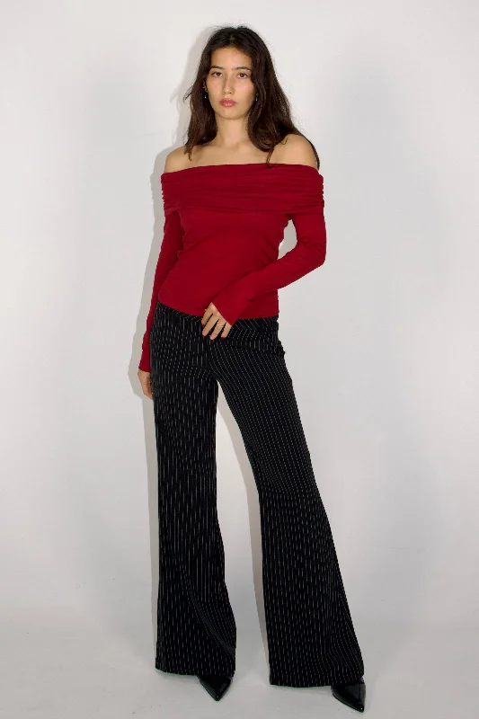 Weekend Specials to Grab Victoria off-shoulder long sleeve top