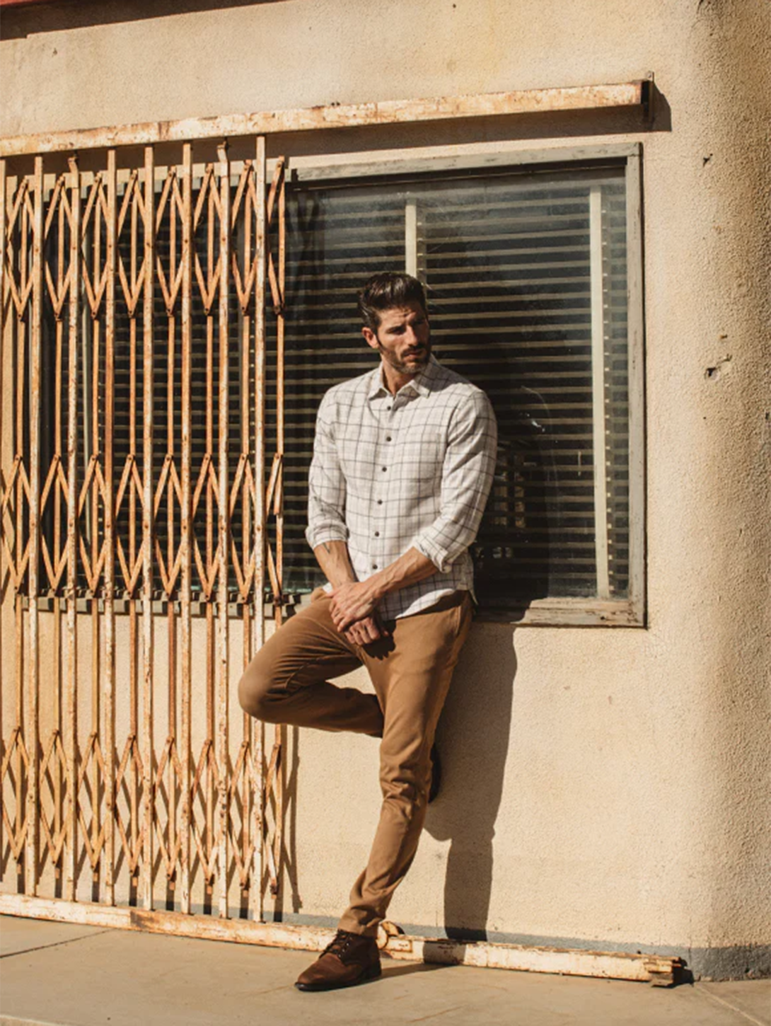 Savings Soar This Weekend The Axe Denit Chino Pant - Khaki