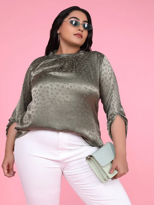 Weekend Specials Just for You Women Floral Olive Top