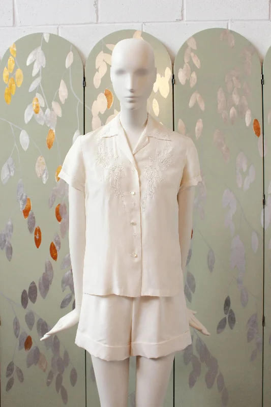 Shop and Save Vintage 1950s Cream Silk Embroidered Short Sleeve Blouse, XS