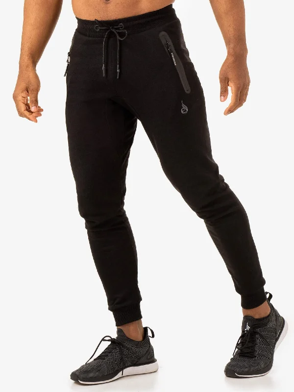 Weekend Special Overdrive Track Pant - Black
