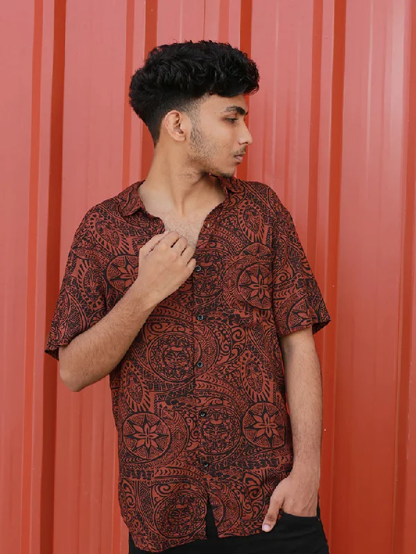 Unwind with Weekend Discounts Men Regular Fit Rayon Printed Half Sleeve Casual Shirt