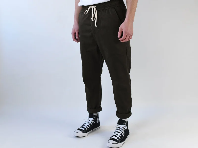 Stock Up NEWTOWN PANT. DOWNTOWN BROWN