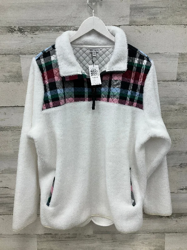 Weekend Specials to Enjoy Athletic Fleece By Vera Bradley In White, Size: 3x
