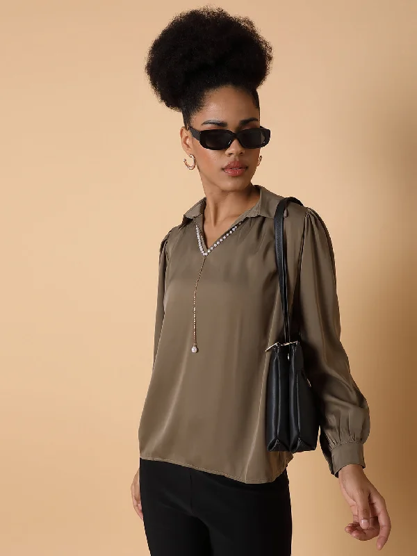 Exclusive Offer Women Solid Olive Top with Neck Chain