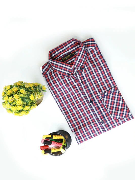 Weekend Shopping Bliss Red Checkered Casual Shirt