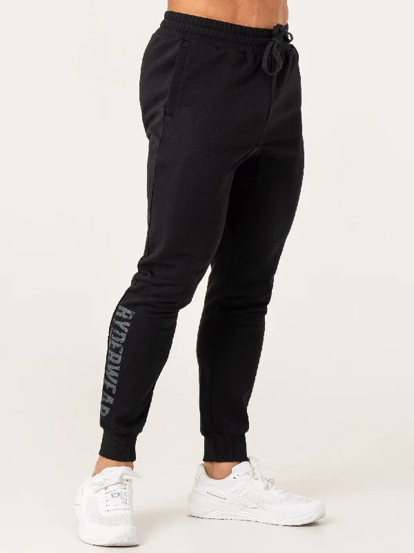Clearance Event Force Track Pants - Black