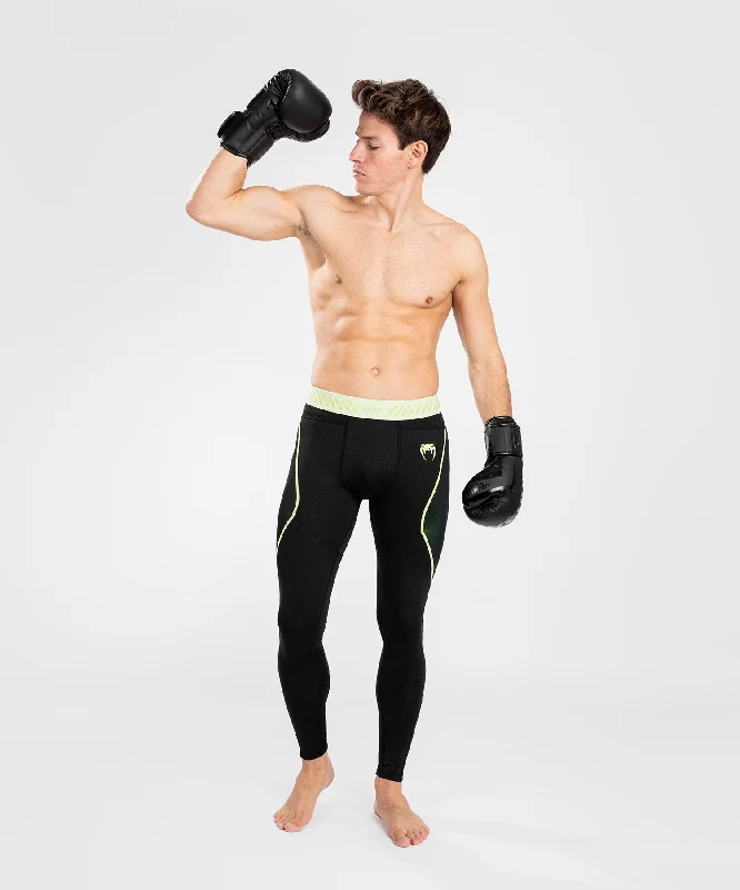 Markdown Madness Venum Fusion 2.0  Men’s Spats - Black/Yellow