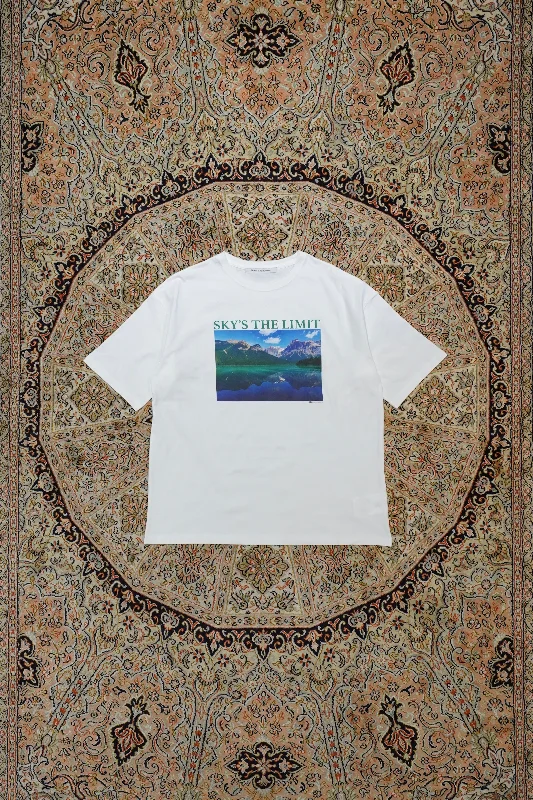 Instant Discount Children of the discordance SKY’S THE LIMIT TEE (WHITE)