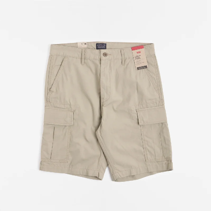 Closeout Deal Levi's Carrier Cargo Shorts