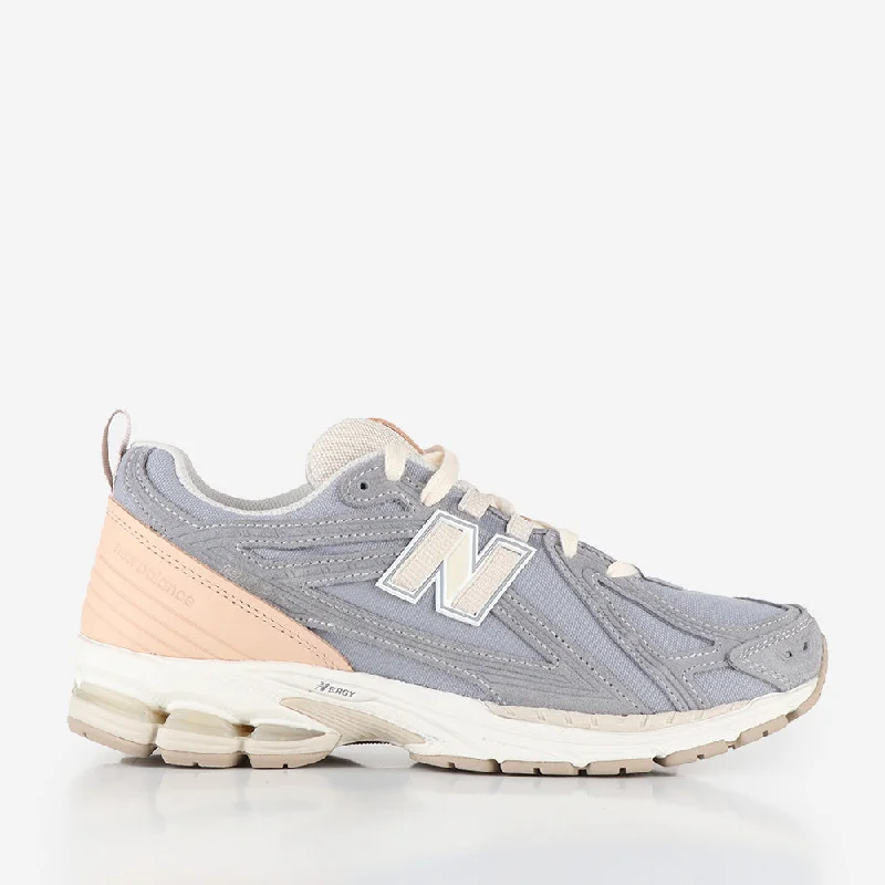 Weekend Savings Spree New Balance M1906FA Shoes