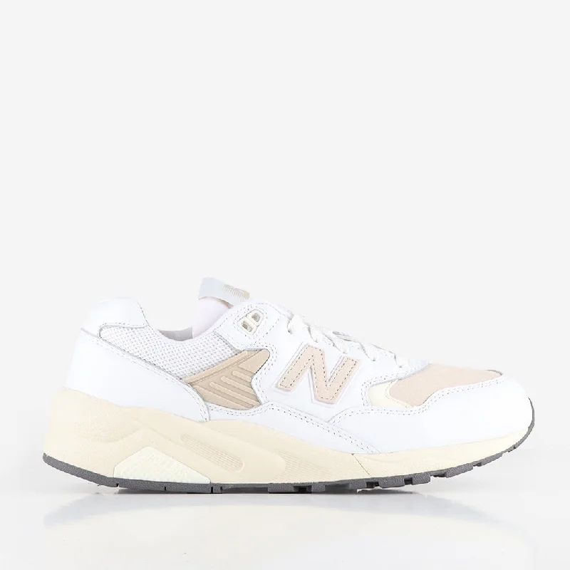 Extra Savings New Balance MT580VTG Shoes