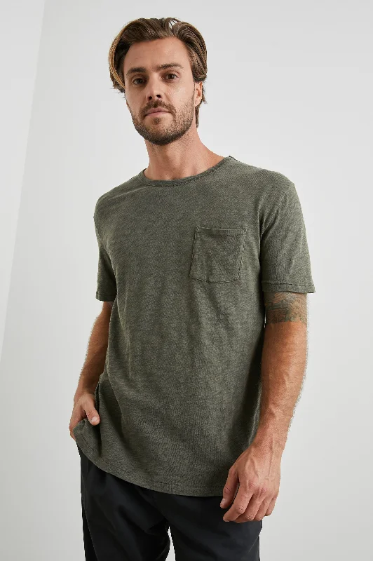 Weekend Bargains to Grab SKIPPER T-SHIRT - SURPLUS
