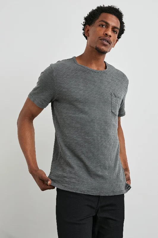 Weekend Savings Galore SKIPPER T-SHIRT - WASHED BLACK